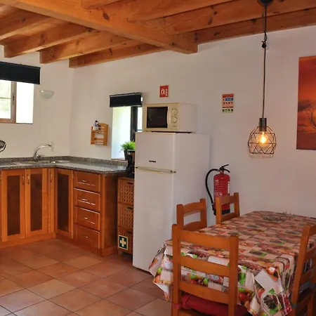 Casa-agave-quinta-da-encavalada-relaxing-holiday-house-with-beautiful-view-and-swimmingpool Σπίτι διακοπών *